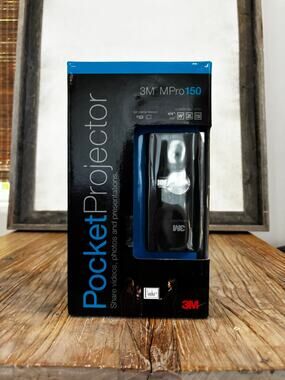 NEW 3M MPro150 Pocket Projector Portable LED Micro Projector NOS In Original Box